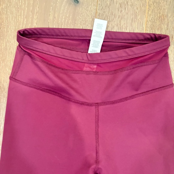 Fabletics NWT $55 Darby High-Waisted 7/8 Leggings Deep Plum XS high waist - Picture 7 of 10